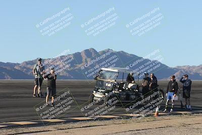 media/Oct-30-2025-Racers Edge (Thu) [[dabbdaf680]]/1-Around the Pits- Track Walk/
